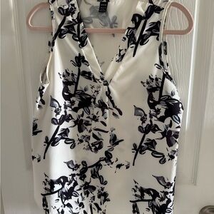 SHEIN Black and White Floral V-Neck Blouse
